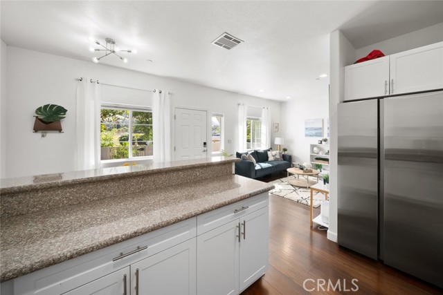 Detail Gallery Image 11 of 40 For 949 Humbert Avenue, San Luis Obispo,  CA 93401 - 3 Beds | 2/1 Baths