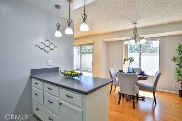 Detail Gallery Image 13 of 51 For 820 E Silver Maple, Azusa,  CA 91702 - 3 Beds | 2 Baths