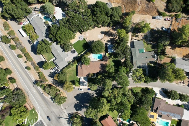 Detail Gallery Image 30 of 31 For 15877 Warm Springs Dr, Canyon Country,  CA 91387 - 5 Beds | 3 Baths