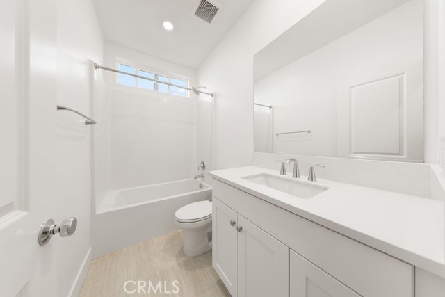 Detail Gallery Image 21 of 28 For 470 Lobata, Irvine,  CA 92618 - 3 Beds | 3 Baths