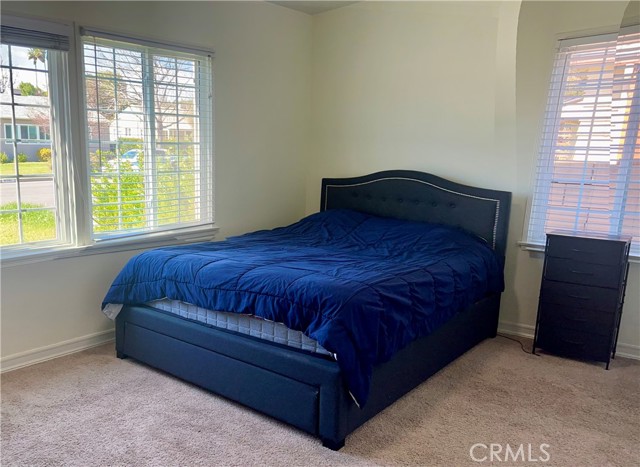 7662 Paso Robles Avenue, Van Nuys CA: https://media.crmls.org/medias/978aa90d-c650-4e95-8a2c-3d31a6ef670e.jpg