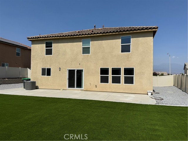 672 Suukat Court, San Jacinto CA: https://media.crmls.org/medias/978b313c-8ccd-41ec-9094-dfba531132bb.jpg