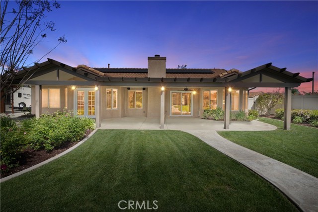Detail Gallery Image 2 of 58 For 6717 Mission Grove Pkwy, Riverside,  CA 92506 - 4 Beds | 2 Baths