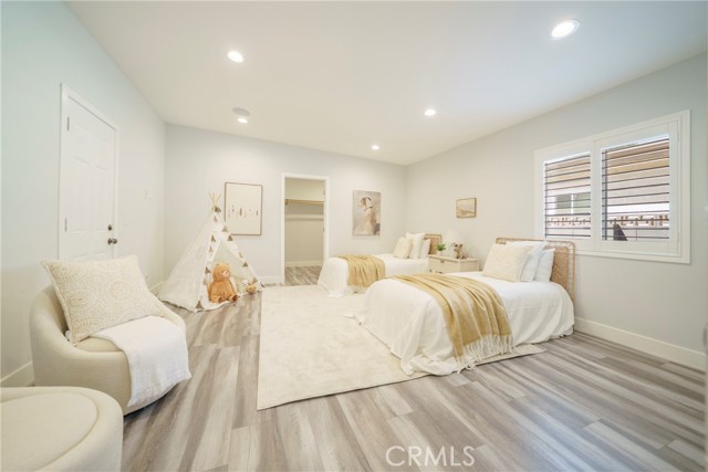 Detail Gallery Image 30 of 57 For 22046 Kinzie St, Chatsworth,  CA 91311 - 3 Beds | 3 Baths