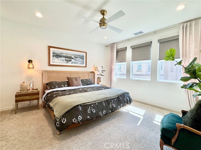 Detail Gallery Image 4 of 6 For 85 Hideaway Loop, Mission Viejo,  CA 92691 - 4 Beds | 2/1 Baths