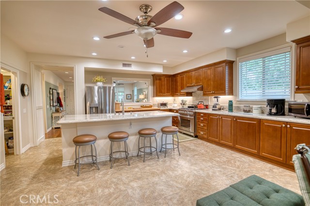 Detail Gallery Image 27 of 64 For 14616 Meadowbrook Lane, Corona,  CA 92880 - 4 Beds | 2/1 Baths