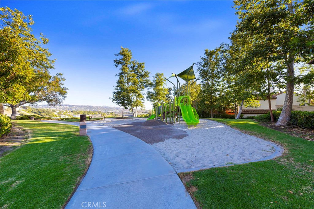 MLS #OC25172072 img 34