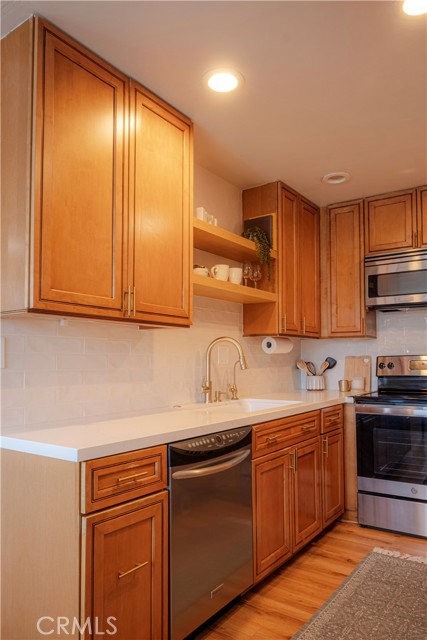 1187 E 3rd Street, Long Beach CA: https://media.crmls.org/medias/978dbb2a-3ed6-471c-ae3b-ddd5208fe157.jpg