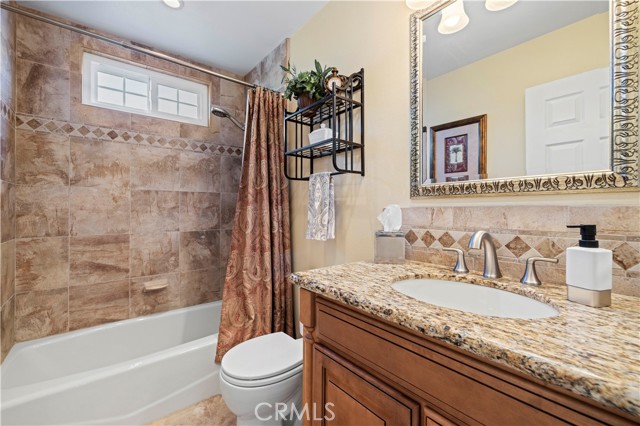 Detail Gallery Image 39 of 49 For 26061 Charonne Ct, Valencia,  CA 91355 - 4 Beds | 3 Baths