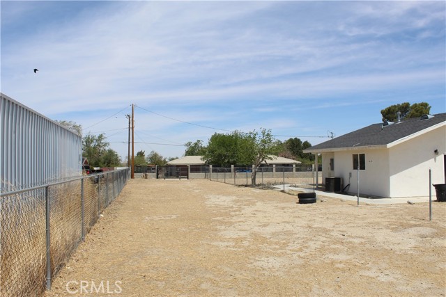 Detail Gallery Image 7 of 16 For 10128 E Ave S12, Littlerock,  CA 93543 - 3 Beds | 3 Baths