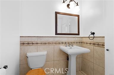 https://media.crmls.org/medias/97902536-4322-42df-bc9a-c6445d10e6bf.jpg?preset=X-Large
