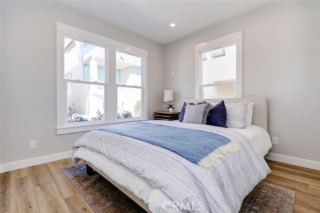 120 36th Place, Manhattan Beach, California 90266, 3 Bedrooms Bedrooms, ,2 BathroomsBathrooms,Residential,Sold,36th,SB23014621