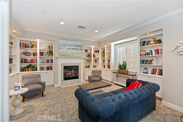 5680 Kate Way, Fontana CA: https://media.crmls.org/medias/9790af62-4706-4e5e-b0a7-1559ba7aca0d.jpg