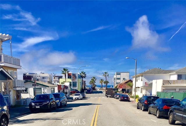 2nd Street view towards the ocean