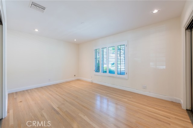 Detail Gallery Image 19 of 26 For 16511 Academia Dr, Encino,  CA 91436 - 3 Beds | 3/1 Baths