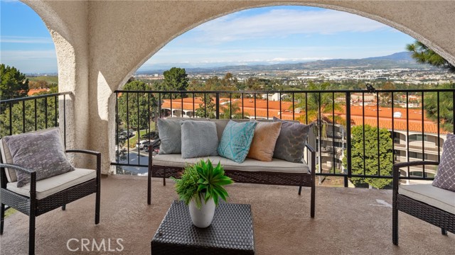 Front Image Thumbnail for CROC26038050