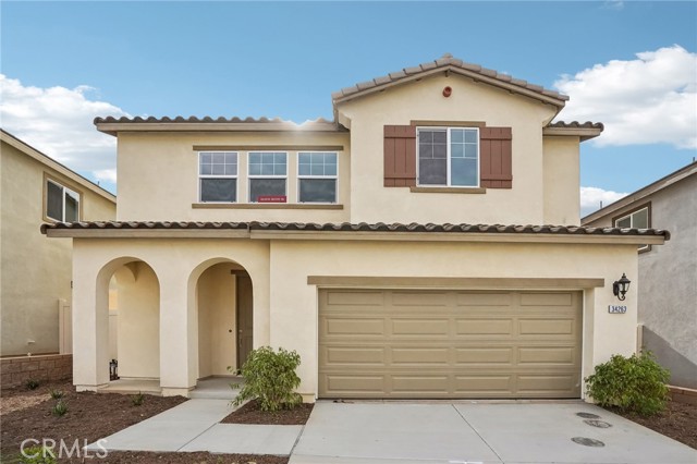 Detail Gallery Image 1 of 41 For 34267 Summer Ln, Yucaipa,  CA 92399 - 3 Beds | 3 Baths