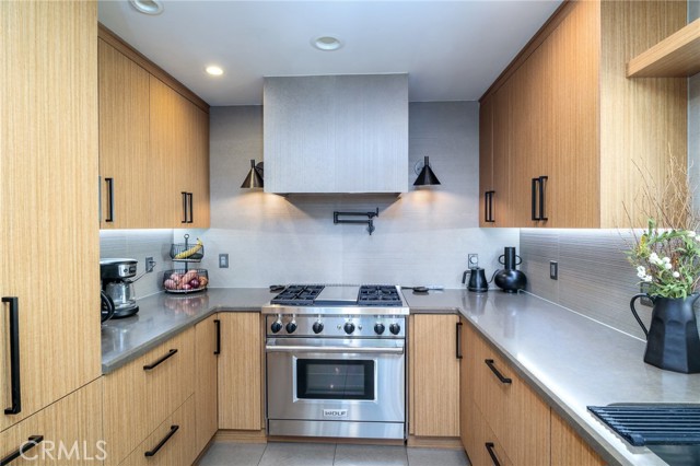 Detail Gallery Image 17 of 52 For 11810 Babbitt, Granada Hills,  CA 91344 - 4 Beds | 4 Baths