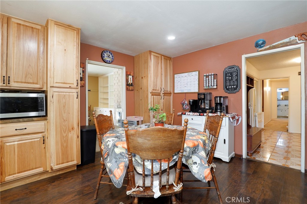 979339Af D14A 49C0 95E2 F31063E02B14 913 N Sierra View Street, Ridgecrest, Ca 93555 &Lt;Span Style='BackgroundColor:transparent;Padding:0Px;'&Gt; &Lt;Small&Gt; &Lt;I&Gt; &Lt;/I&Gt; &Lt;/Small&Gt;&Lt;/Span&Gt;