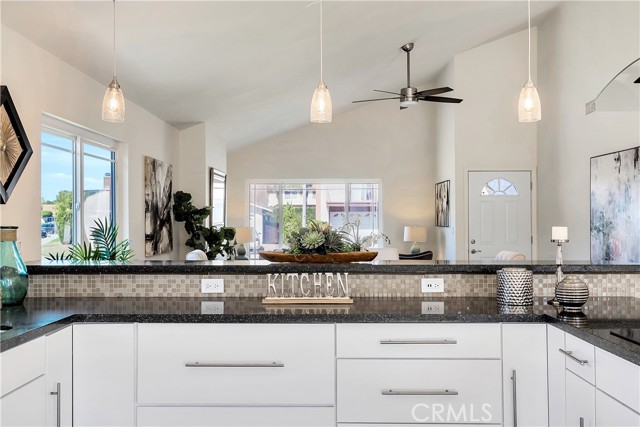 Detail Gallery Image 16 of 35 For 3482 Almond St, Irvine,  CA 92606 - 4 Beds | 2 Baths