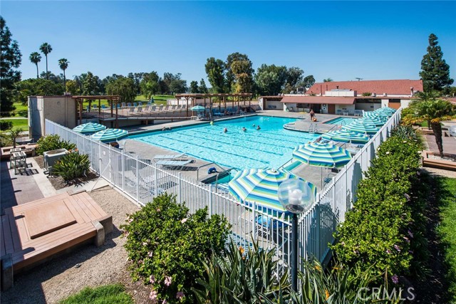 Detail Gallery Image 23 of 31 For 336 Avenida Sevilla #B,  Laguna Woods,  CA 92637 - 2 Beds | 1/1 Baths