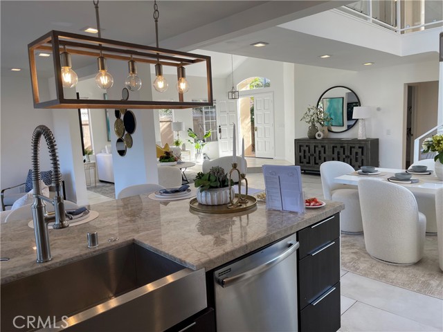 Detail Gallery Image 15 of 21 For 32 Vista Firenze, Laguna Hills,  CA 92653 - 4 Beds | 3 Baths