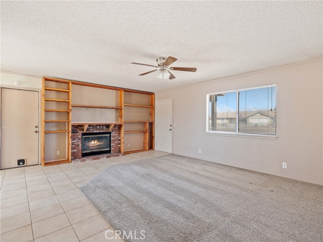 Detail Gallery Image 6 of 37 For 11070 Neola Rd, Apple Valley,  CA 92308 - 3 Beds | 2 Baths