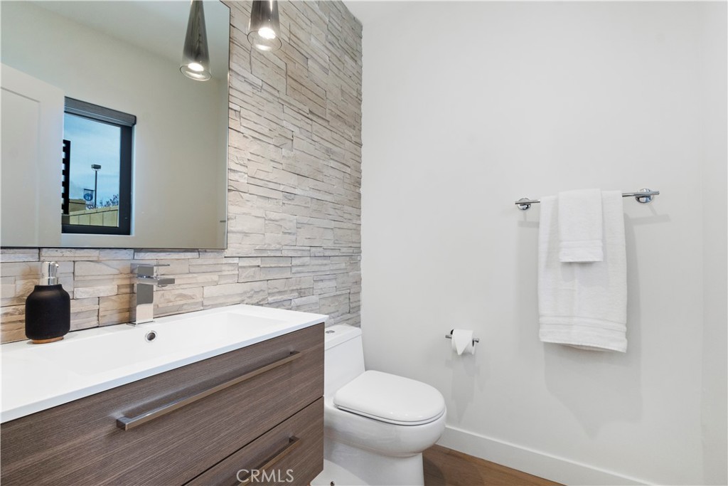 97976388 5bfb 409e Bd0f Dcccbbf90609