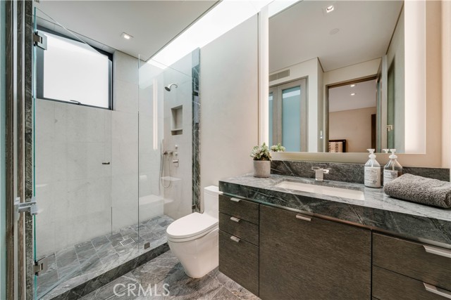 35411 Beach Road, Dana Point CA: https://media.crmls.org/medias/979795b0-8277-441a-84bf-da6f6dedf2d5.jpg
