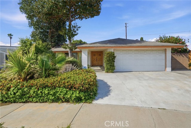 Detail Gallery Image 2 of 40 For 20241 Galway Ave, Carson,  CA 90746 - 4 Beds | 2 Baths