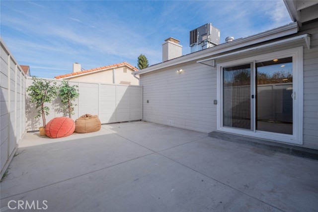 10401 Ruffner Avenue photo 4