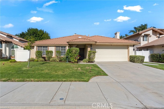Detail Gallery Image 1 of 24 For 7905 Valencia Ct, Highland,  CA 92346 - 3 Beds | 2 Baths