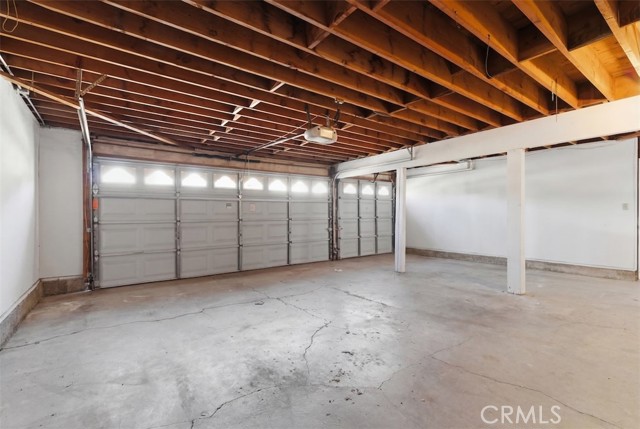 Detail Gallery Image 34 of 36 For 29166 Flowerpark Dr, Canyon Country,  CA 91387 - 3 Beds | 2/1 Baths