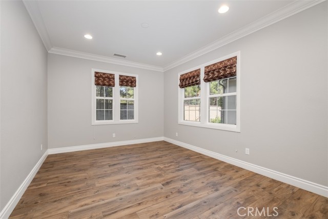 20 Townsend, Irvine CA: https://media.crmls.org/medias/9799acd1-3d80-487c-950a-951d147a30e7.jpg