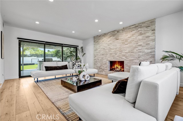 Detail Gallery Image 6 of 36 For 20351 Alerion Pl, Woodland Hills,  CA 91364 - 4 Beds | 2/1 Baths