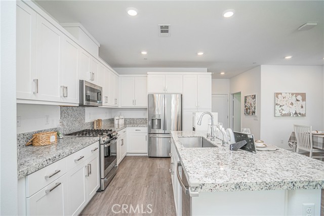 12060 Turnleaf Avenue, Whittier CA: https://media.crmls.org/medias/979a4f82-e511-4c64-9143-63825c23ce4a.jpg