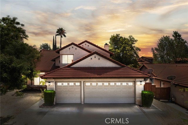 Detail Gallery Image 2 of 46 For 24735 Thornberry Cir, Moreno Valley,  CA 92557 - 5 Beds | 3 Baths