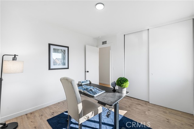 Detail Gallery Image 31 of 54 For 22015 Romar St, Chatsworth,  CA 91311 - 4 Beds | 3 Baths