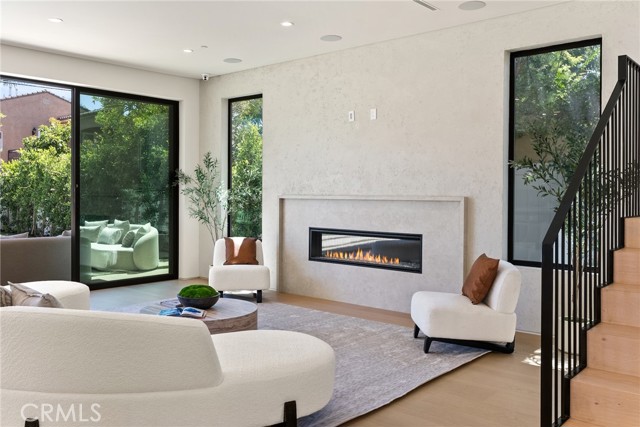 Detail Gallery Image 24 of 65 For 14738 Otsego St, Sherman Oaks,  CA 91403 - 5 Beds | 5/1 Baths