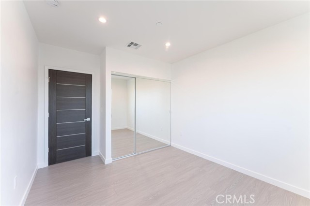 6845 N Haskell Avenue, Lake Balboa CA: https://media.crmls.org/medias/979b1b63-1698-478c-b490-0ca4f935f0fa.jpg