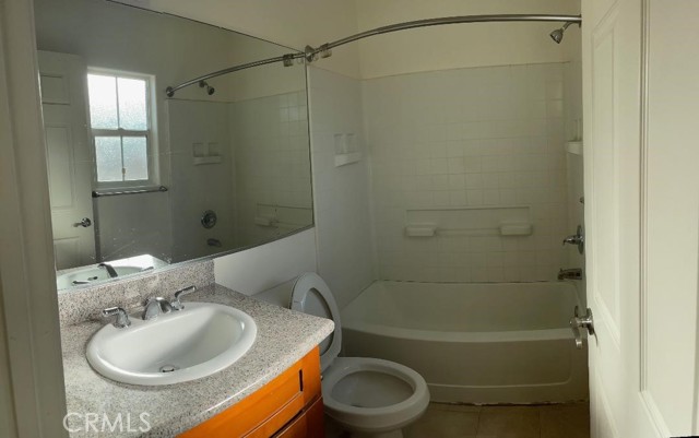 Detail Gallery Image 4 of 17 For 8858 Marshall St #105,  Rosemead,  CA 91770 - 4 Beds | 3 Baths