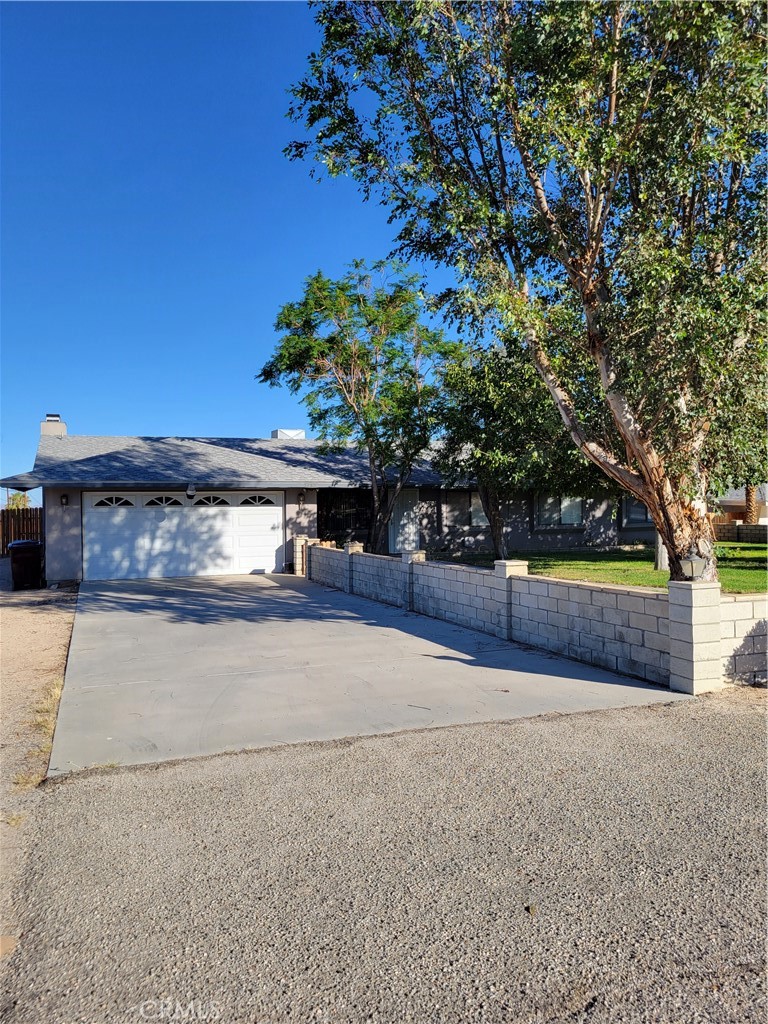5789 La Luna, 29 Palms, CA 92227