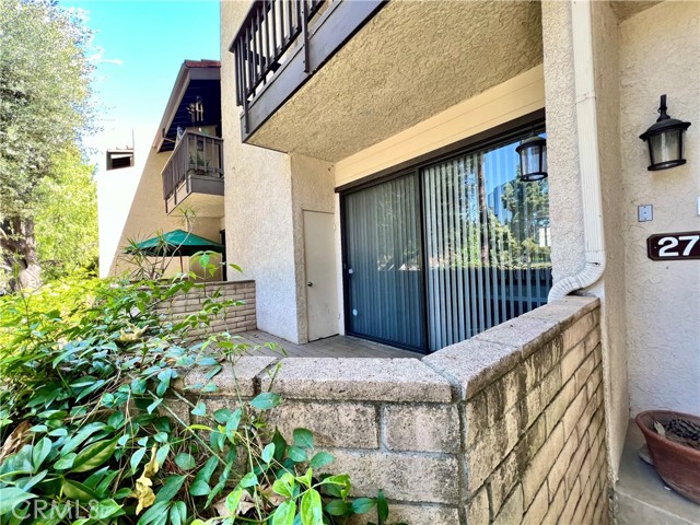 Detail Gallery Image 4 of 29 For 21730 Marylee St #27,  Woodland Hills,  CA 91367 - 3 Beds | 2/1 Baths