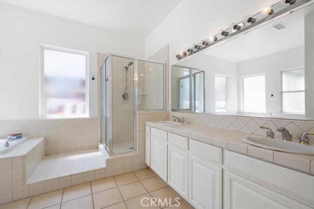 1050 Sleepy Hollow Road, Paso Robles CA: https://media.crmls.org/medias/979c4348-cc83-4cd6-bdd5-efa72cf3cf9a.jpg