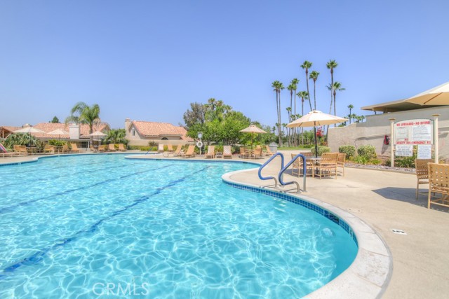 Detail Gallery Image 5 of 26 For 1318 S Bay Hill, Banning,  CA 92220 - 2 Beds | 2 Baths