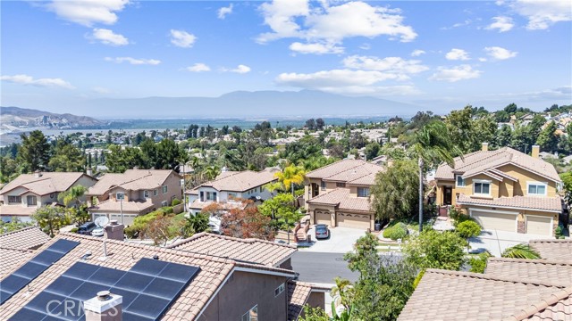 1443 Canyon Crest Drive, Corona CA: https://media.crmls.org/medias/979da036-7b04-4926-a54a-684e2e547a61.jpg