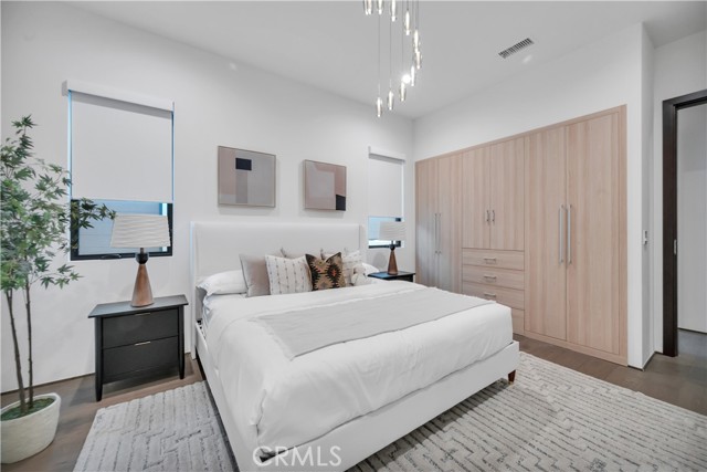 332 Avenue E, Redondo Beach, California 90277, 5 Bedrooms Bedrooms, ,6 BathroomsBathrooms,Residential,For Sale,Avenue E,SB26070979