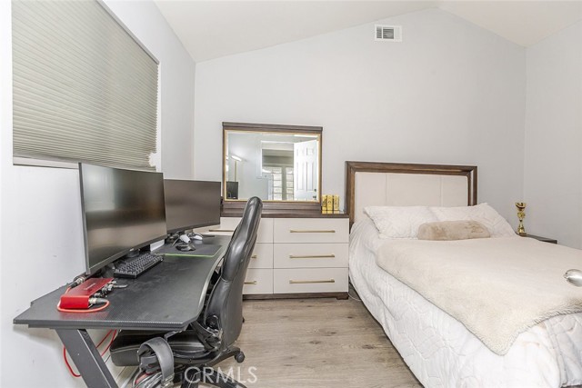 Detail Gallery Image 24 of 44 For 19620 Green Mountain Dr, Newhall,  CA 91321 - 4 Beds | 2 Baths