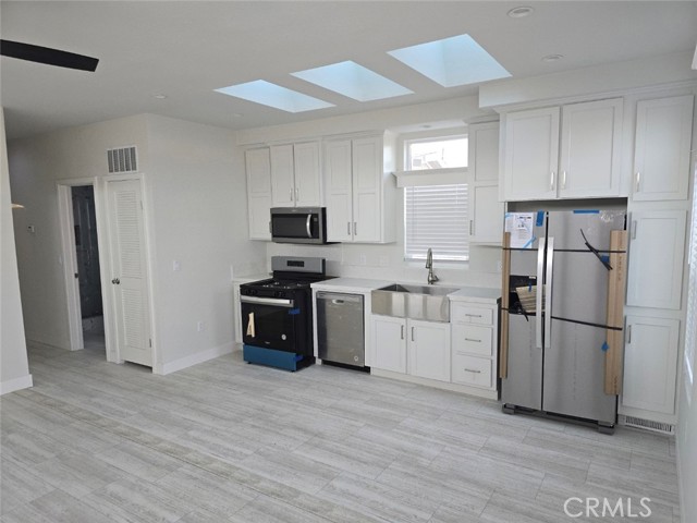 Front Image Thumbnail for CRSR26061256