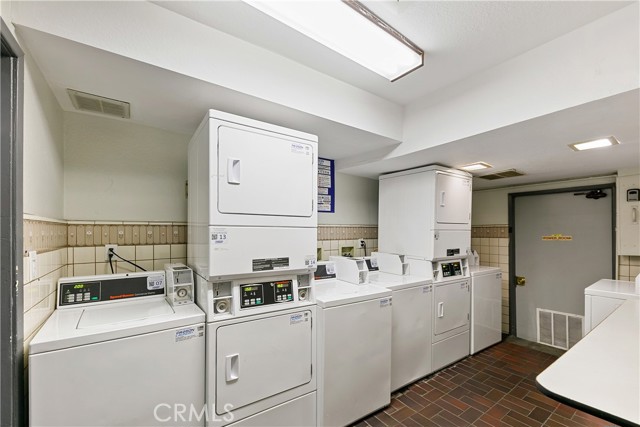 Detail Gallery Image 31 of 53 For 1517 E Garfield #53,  Glendale,  CA 91205 - 2 Beds | 2 Baths